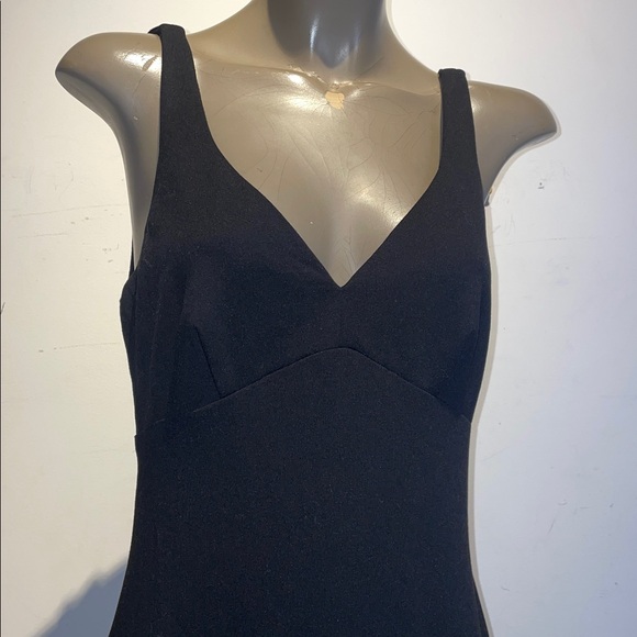 Reformation maxi dress deep V side slits - Picture 4 of 8